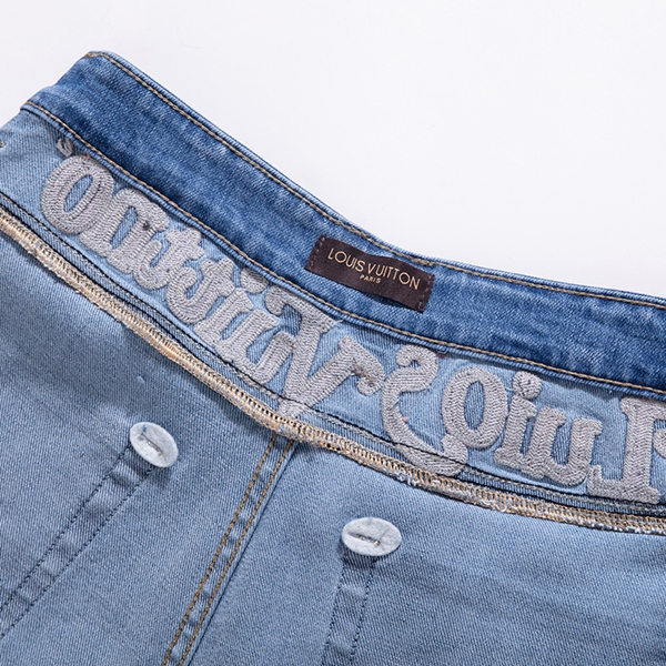 ブランドジーンズ着用イメージ